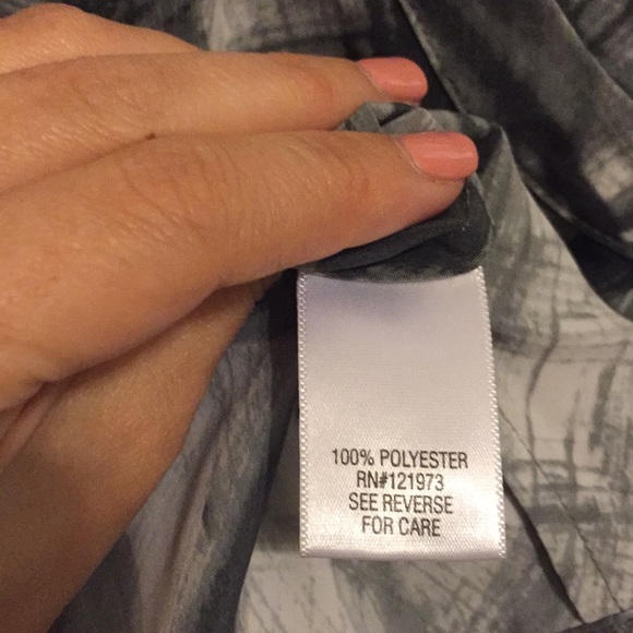 Simply Vera Wang blouse - Picture 4 of 5